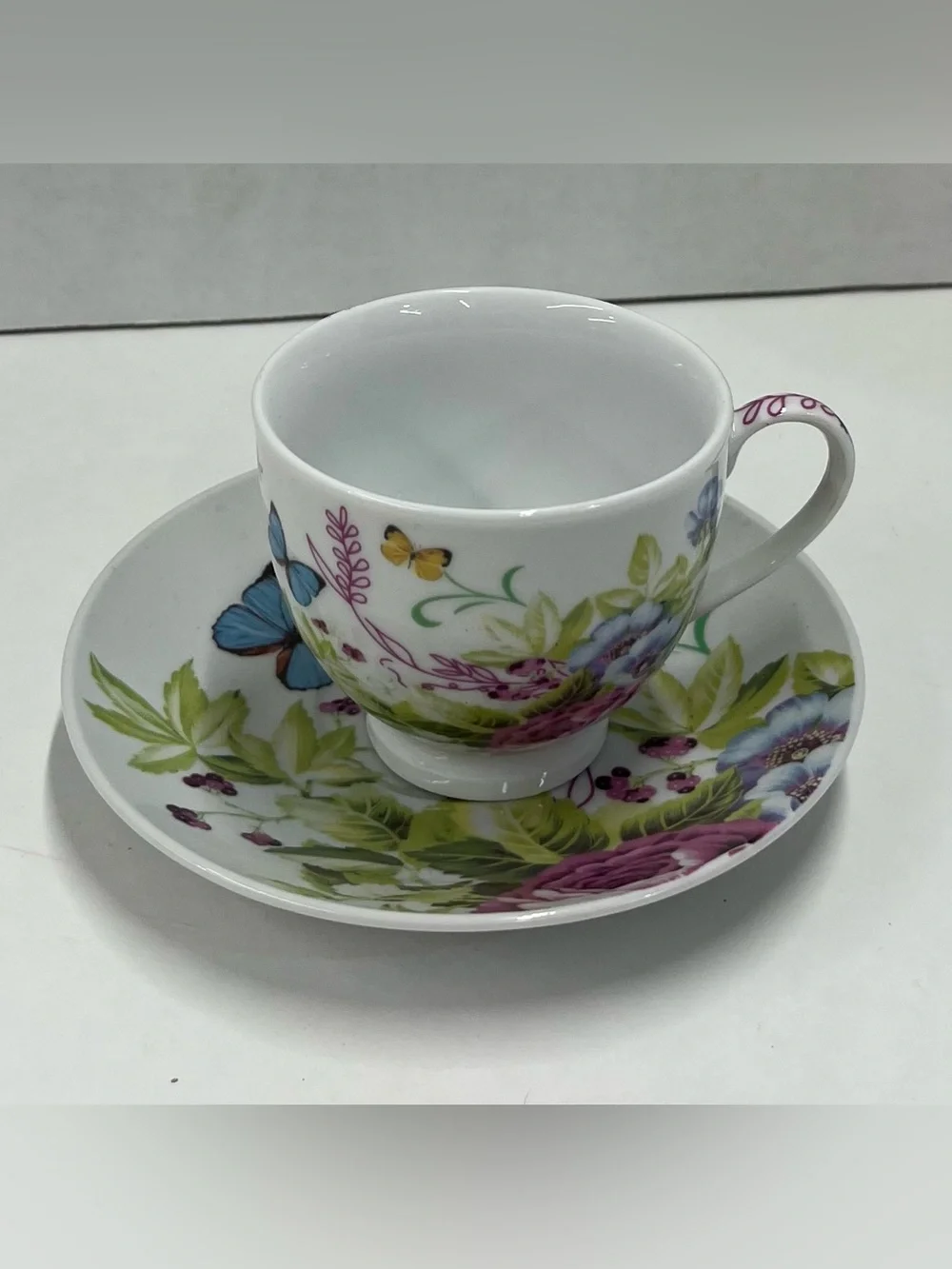 Ceramic teacup and saucer